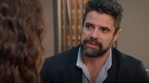 Luciano Castro in Victoria Small (2019)