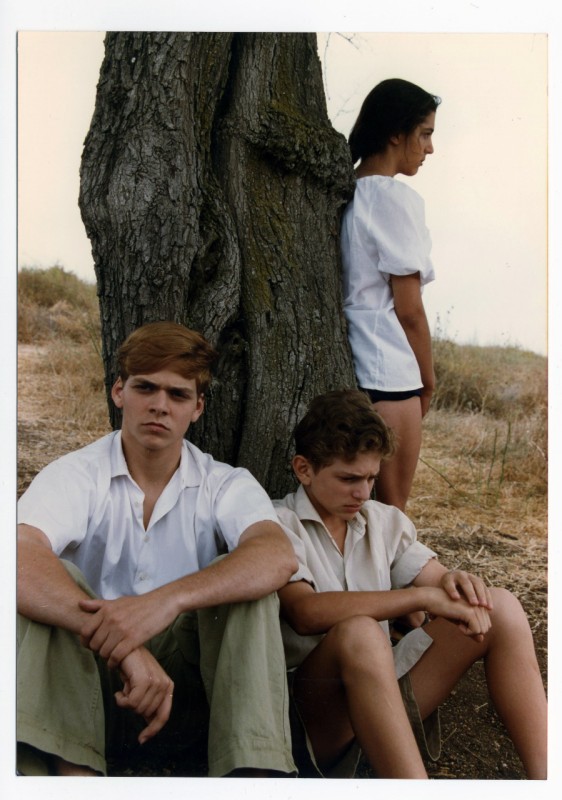 Kaipu Cohen and Ohad Knoller in Under the Domim Tree (1995)