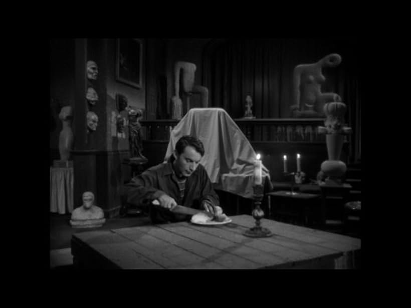 Martin Kosleck in House of Horrors (1946)