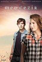 Serenay Sarikaya and Çagatay Ulusoy in Ebb and Tide (2013)