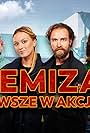 Mariusz Czajka, Sylwia Drzycimska, Ziemowit Wasielewski, and Paulina Masiak in Remiza. Zawsze w akcji! (2021)