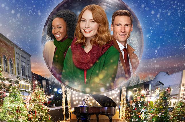 Alicia Witt, Andrew W. Walker, and Briana Price in Christmas Tree Lane (2020)