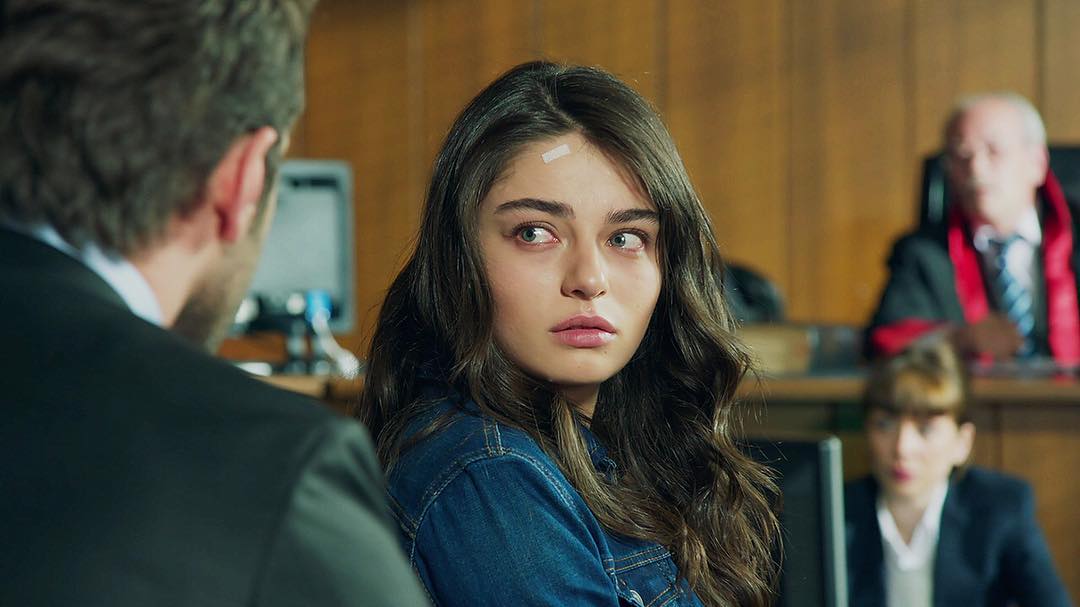 Ayça Aysin Turan in Pilot (2017)