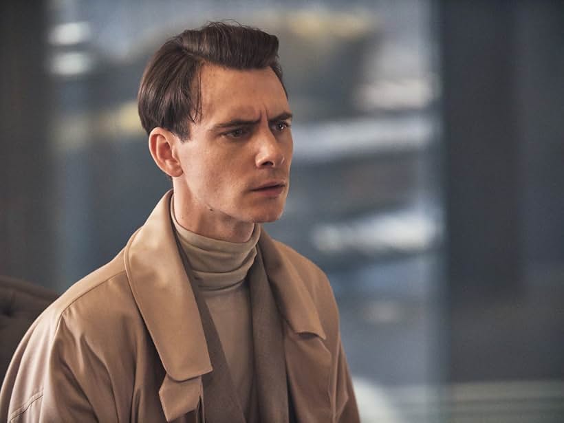 Harry Lloyd in Brave New World (2020)