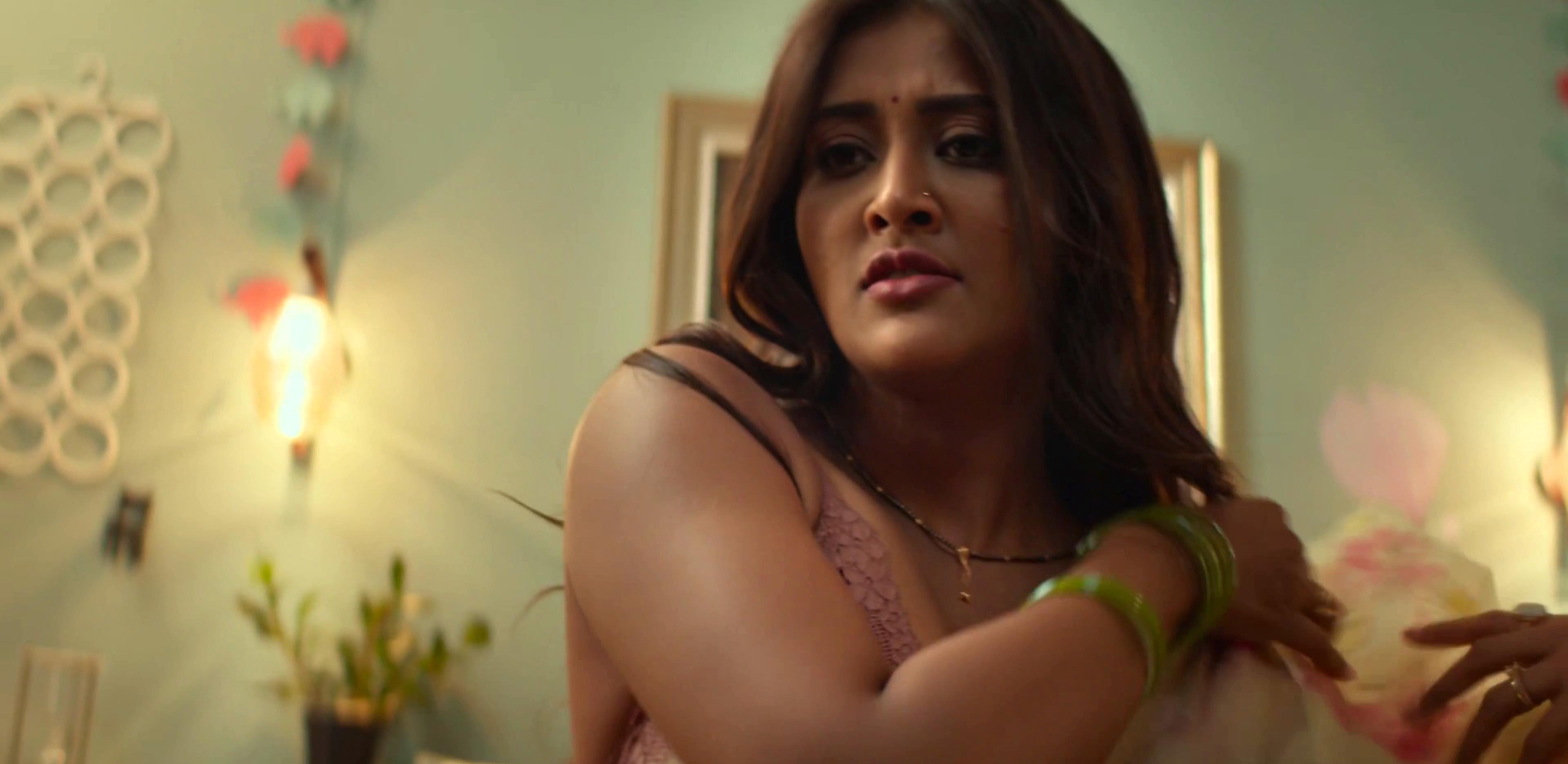 Pooja Jhaveri in Mix Up (2024)