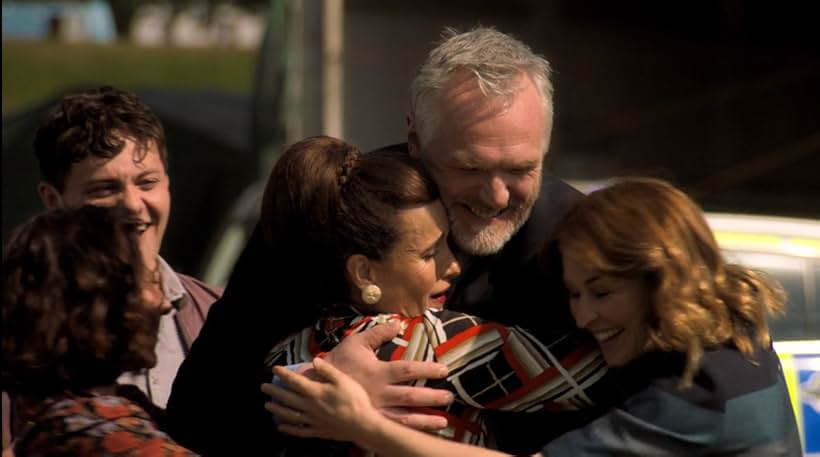 Andie MacDowell, Helen Baxendale, Greg Davies, Tyger Drew-Honey, and Esther Smith in Cuckoo (2012)