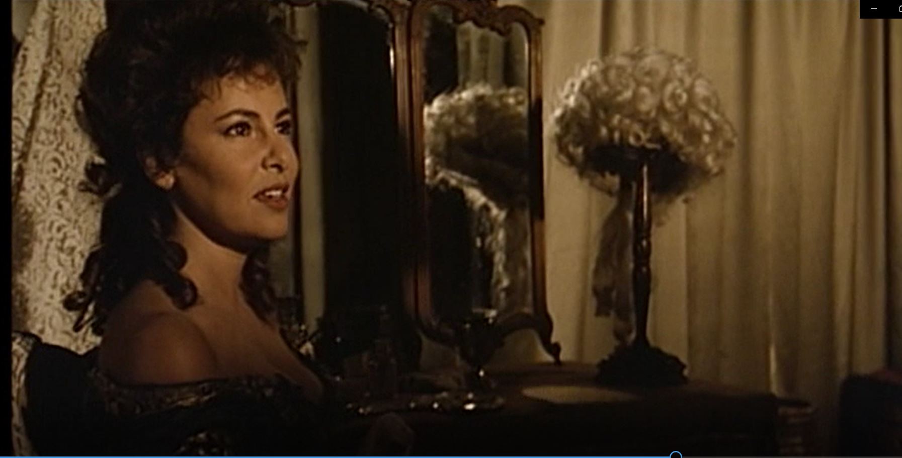 Ana Obregón in The Gamble (1988)