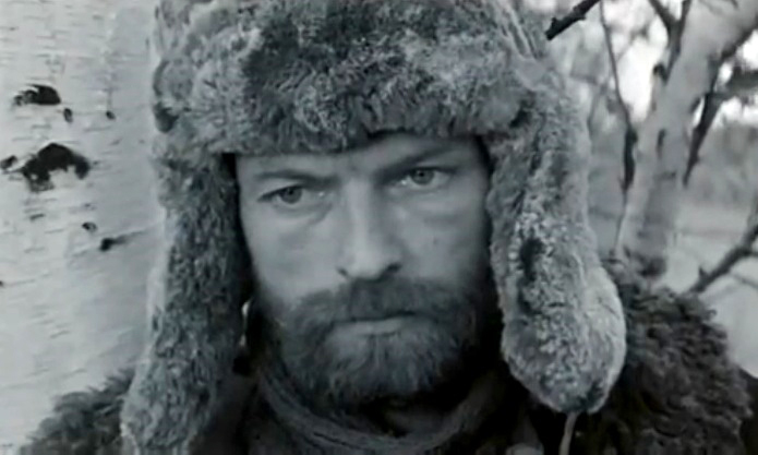 Nikolay Olyalin in Liven (1975)