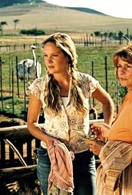 Senta Berger and Jeanette Hain in Einmal so wie ich will (2005)