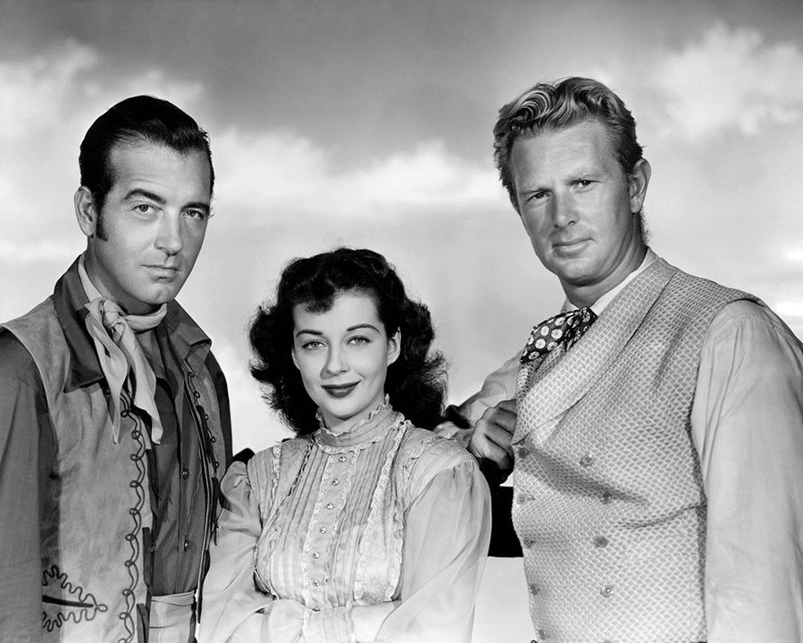 Sterling Hayden, John Payne, and Gail Russell in El Paso (1949)