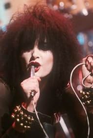 Siouxsie Sioux in Rock Family Trees (1995)