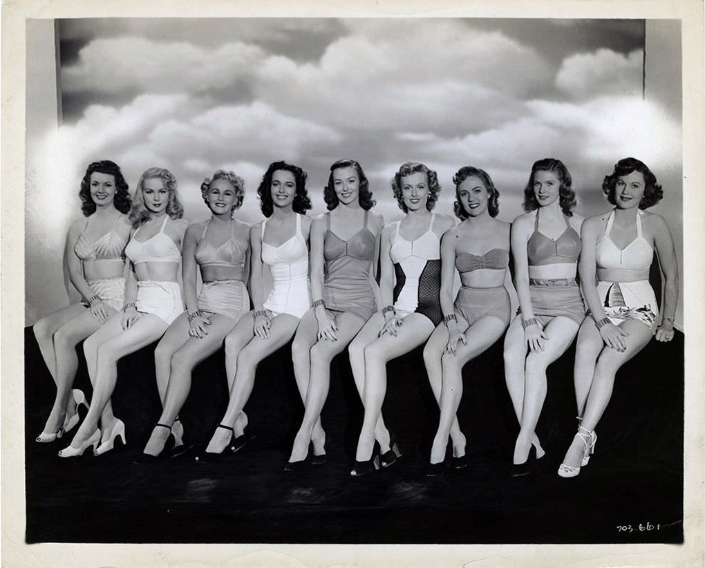 Carol Brewster, Lorinne Crawford, Karen X. Gaylord, Joi Lansing, Vonne Lester, Betty Underwood, Nancy Valentine, Joan Vohs, and Alice Wallace in The Girl from Jones Beach (1949)