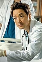 Han Suk-kyu in Dr. Romantic (2016)