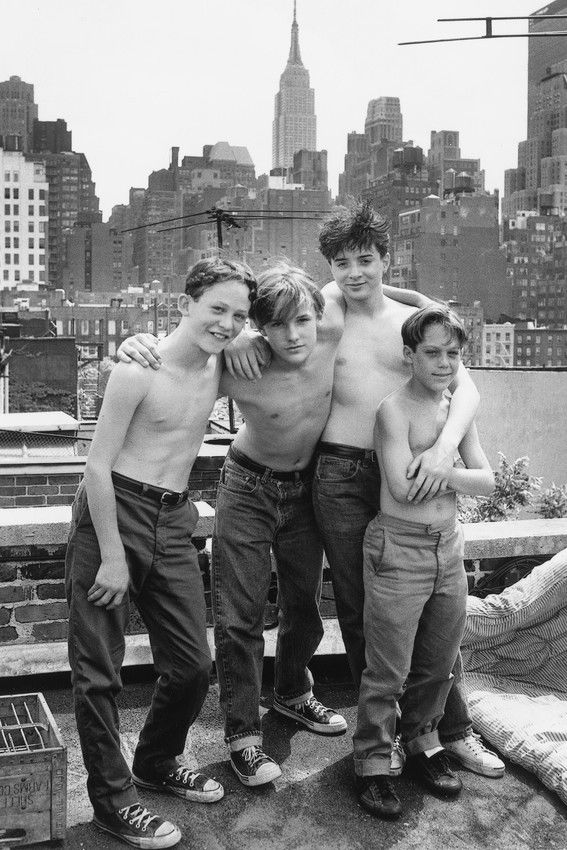 Brad Renfro, Jonathan Tucker, Joe Perrino, and Geoffrey Wigdor in Sleepers (1996)