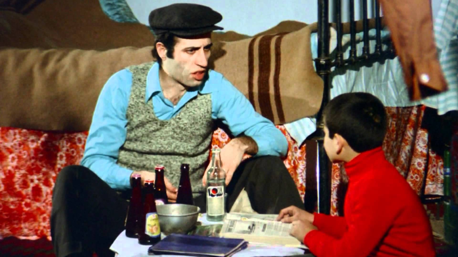 Kemal Sunal in King of the Doormen (1976)