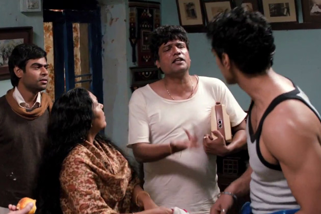 Rajesh Sharma in Luv Shuv Tey Chicken Khurana (2012)