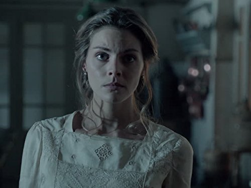 Amaia Salamanca in Gran Hotel (2011)