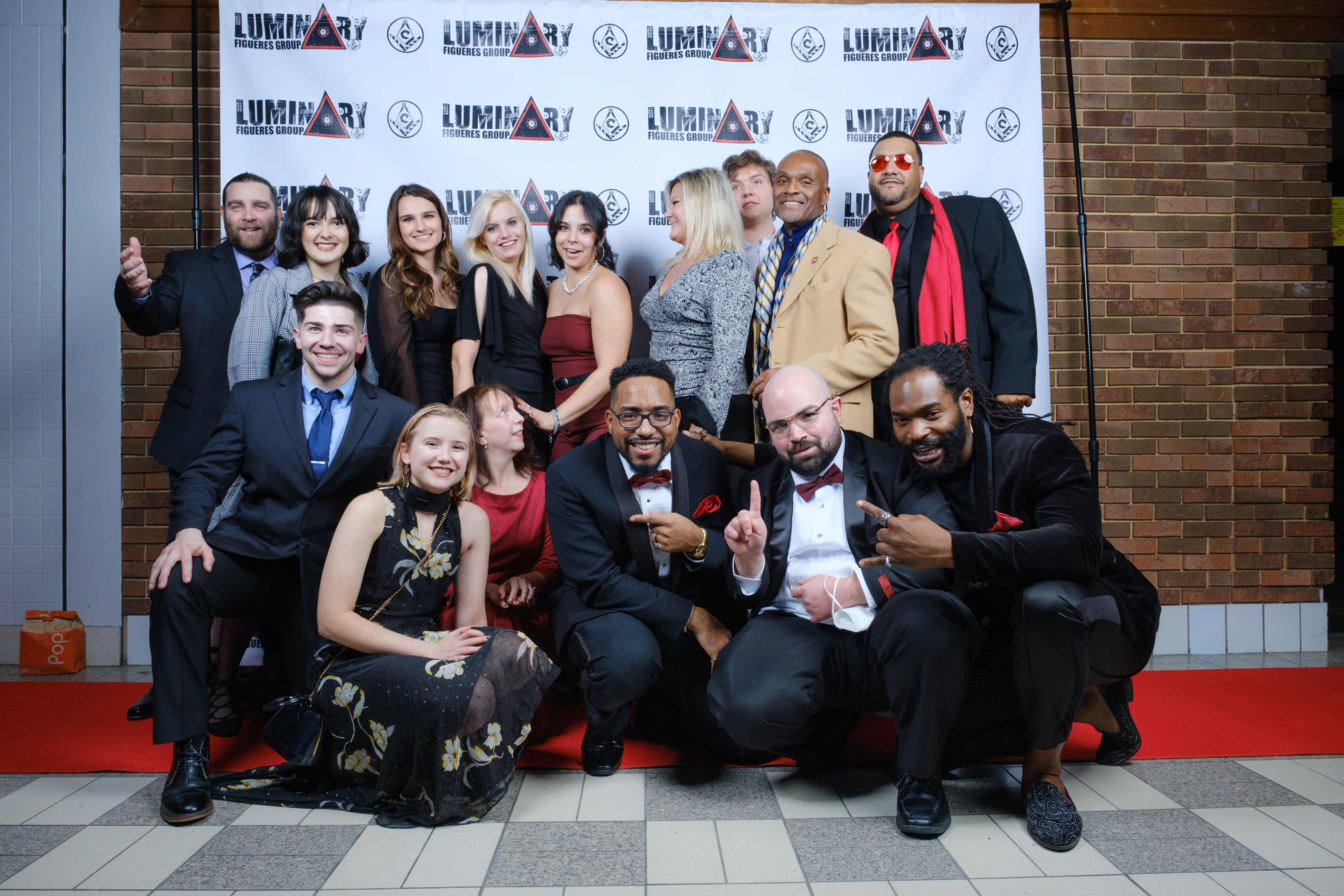 Shanda Gardner, Amber Anne, Natalie Sowa, Austin Gallego, Sean Mansfield, Sonia Angeli, David Simba Wedderburn, Shawn Patrick Greene, Amanda Barsi, and Hugh Davis at an event for Unusual Attraction (2021)