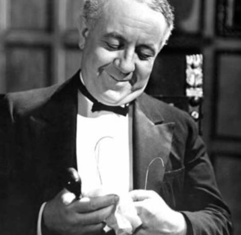 Cecil Kellaway in It Isn't Done (1937)