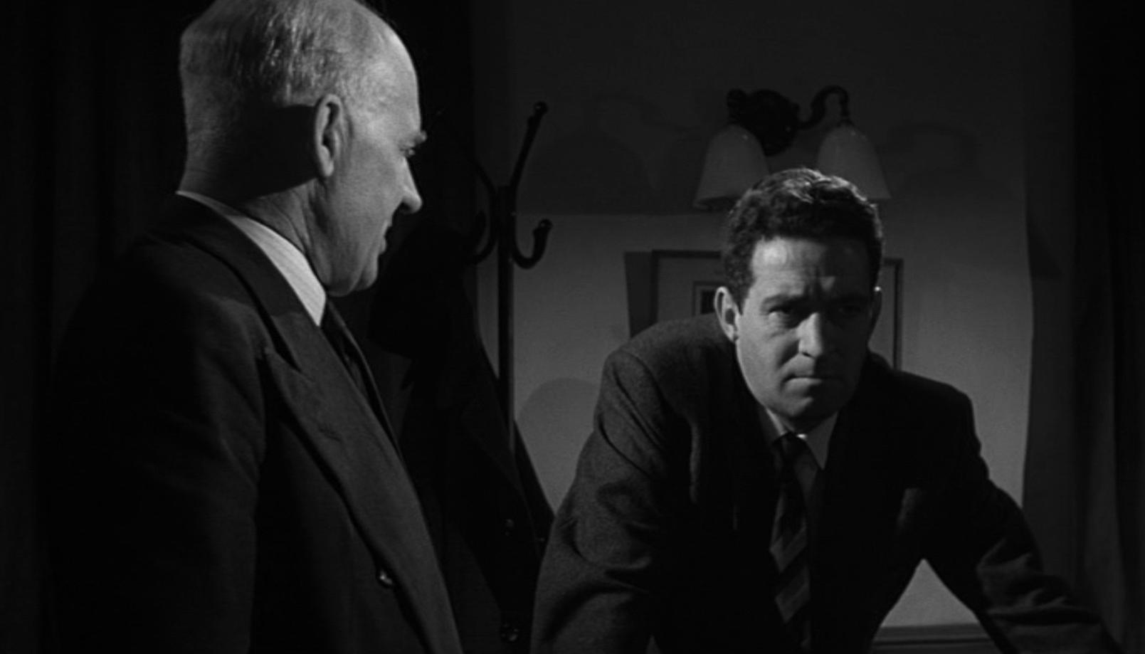 John Gregson and Frederick Piper in The Frightened City (1961)