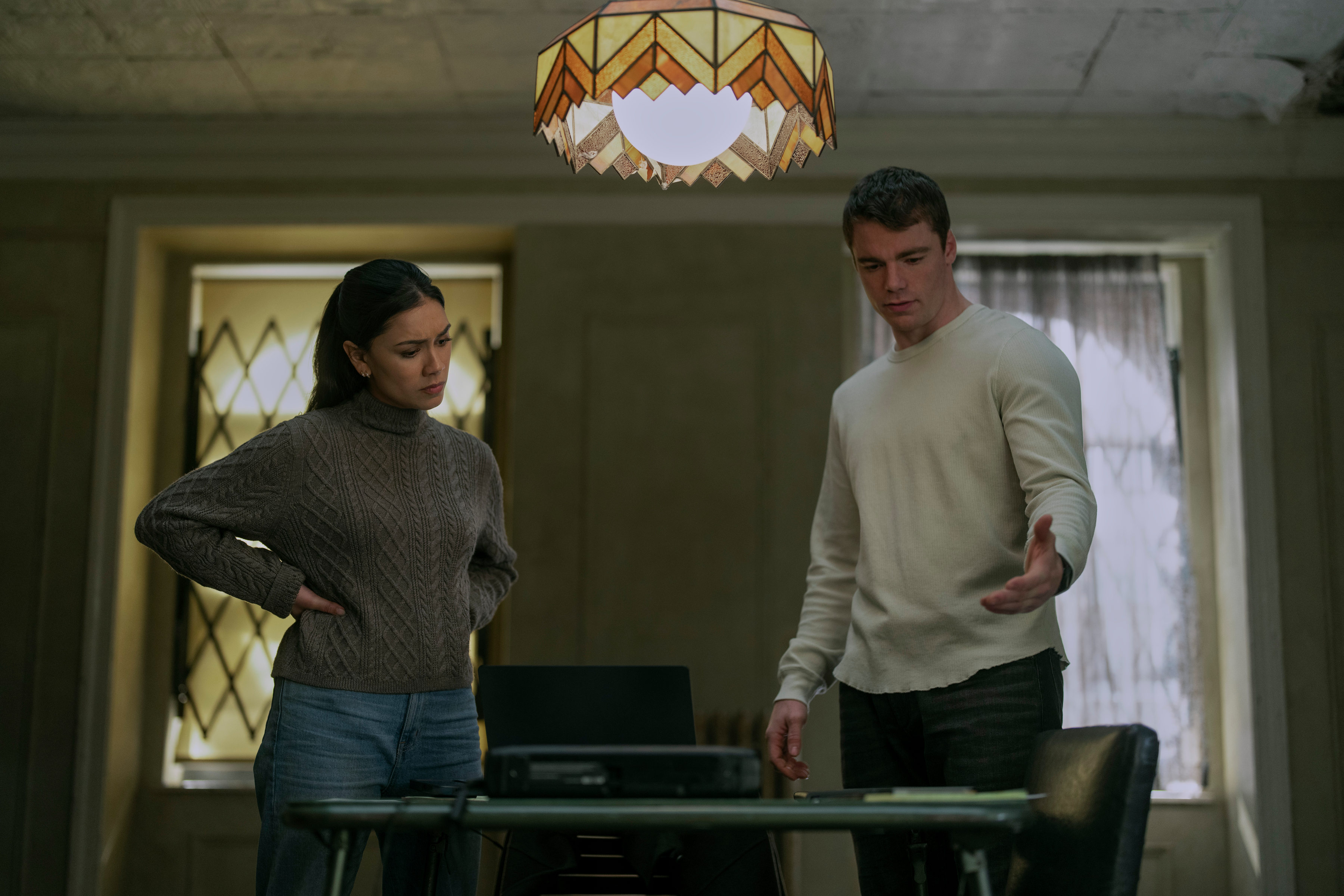 Gabriel Basso and Luciane Buchanan in The Night Agent (2023)