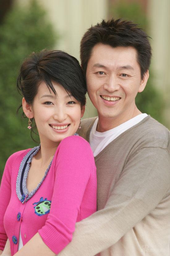 Hailu Qin and Chung-Hua Tou in Thanks for Having Loved Me (2007)