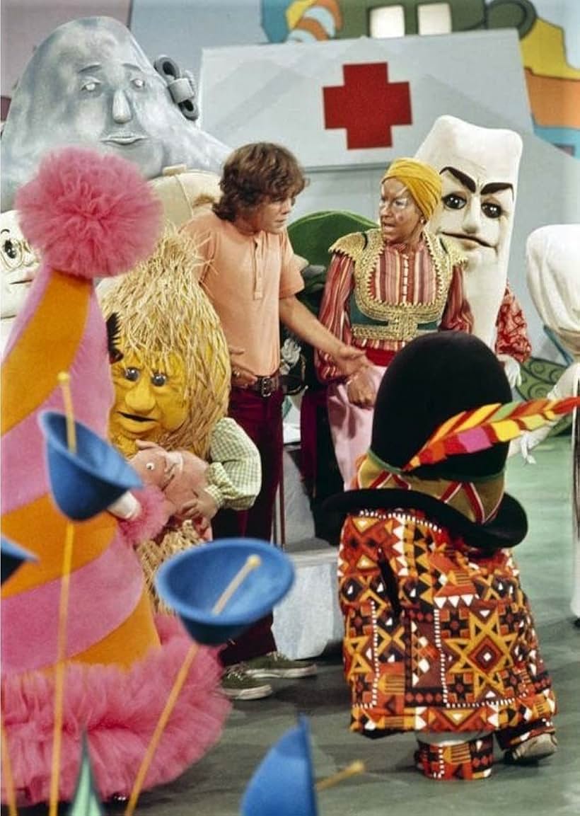 Billie Hayes, Butch Patrick, and The Krofft Puppets in Lidsville (1971)