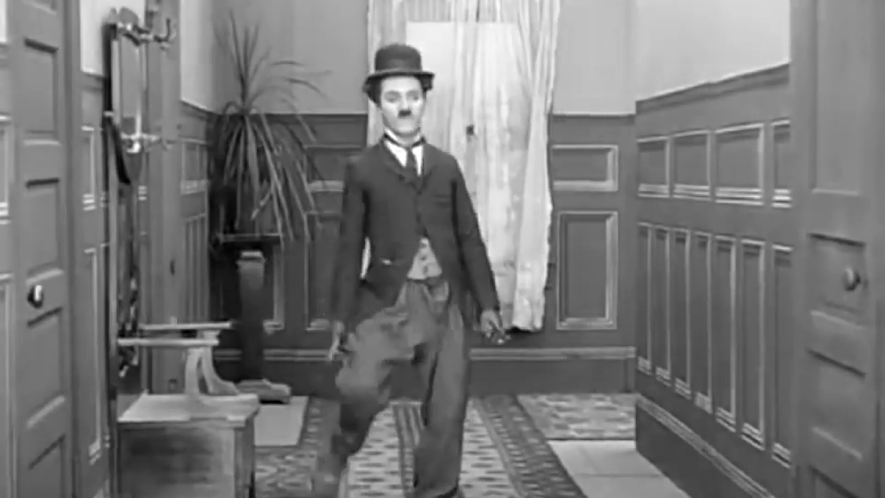 Charles Chaplin in Caught in the Rain (1914)