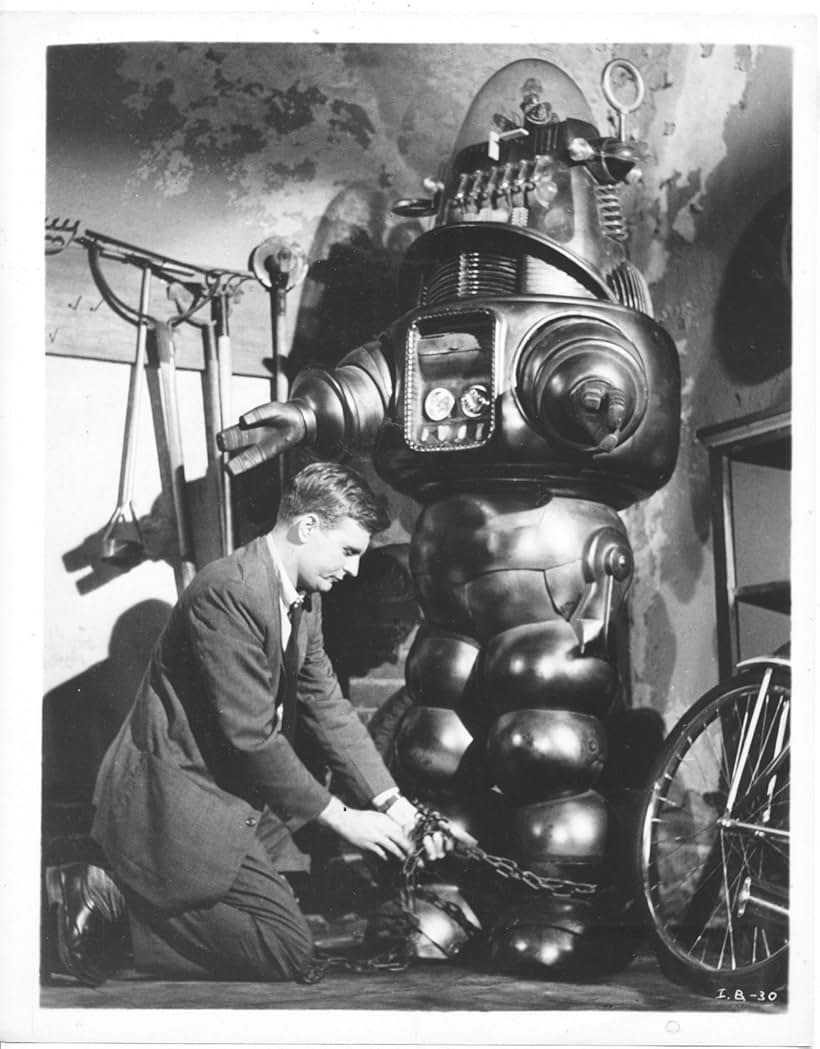 Philip Abbott and Robby the Robot in The Invisible Boy (1957)