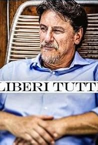 Primary photo for Liberi tutti