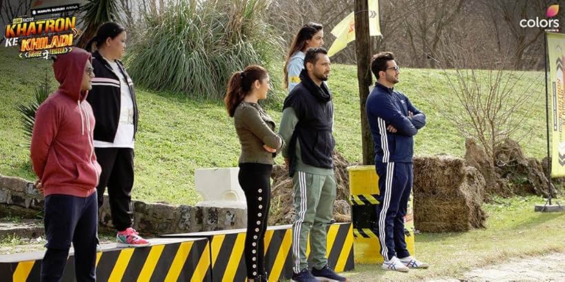 Aditya Narayan, Punit Pathak, Bharti Singh, Jasmin Bhasin, Aly Goni, and Ridhima Pandit in Fear Factor: Khatron Ke Khiladi (2008)