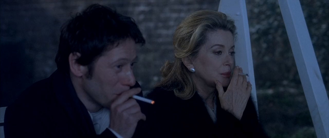 Catherine Deneuve and Mathieu Amalric in A Christmas Tale (2008)