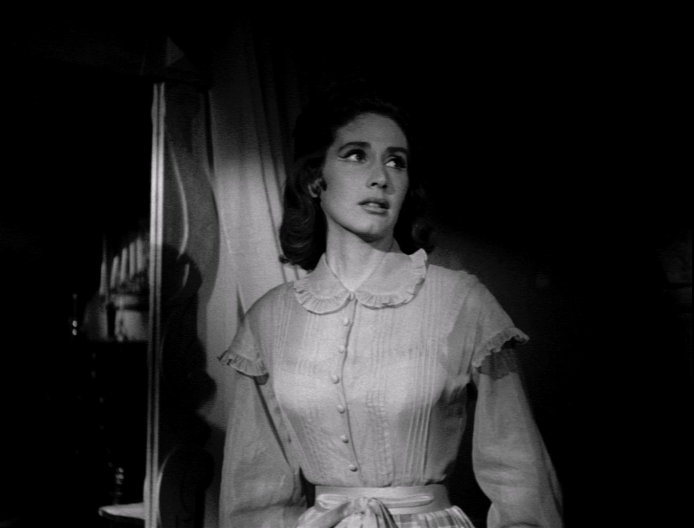 Rosita Arenas in The Witch's Mirror (1962)