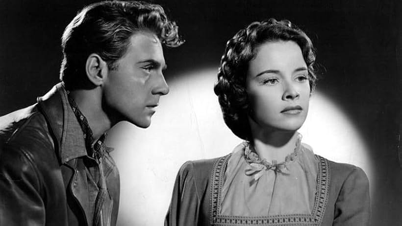 Jean-Pierre Aumont and Susan Peters in Assignment in Brittany (1943)