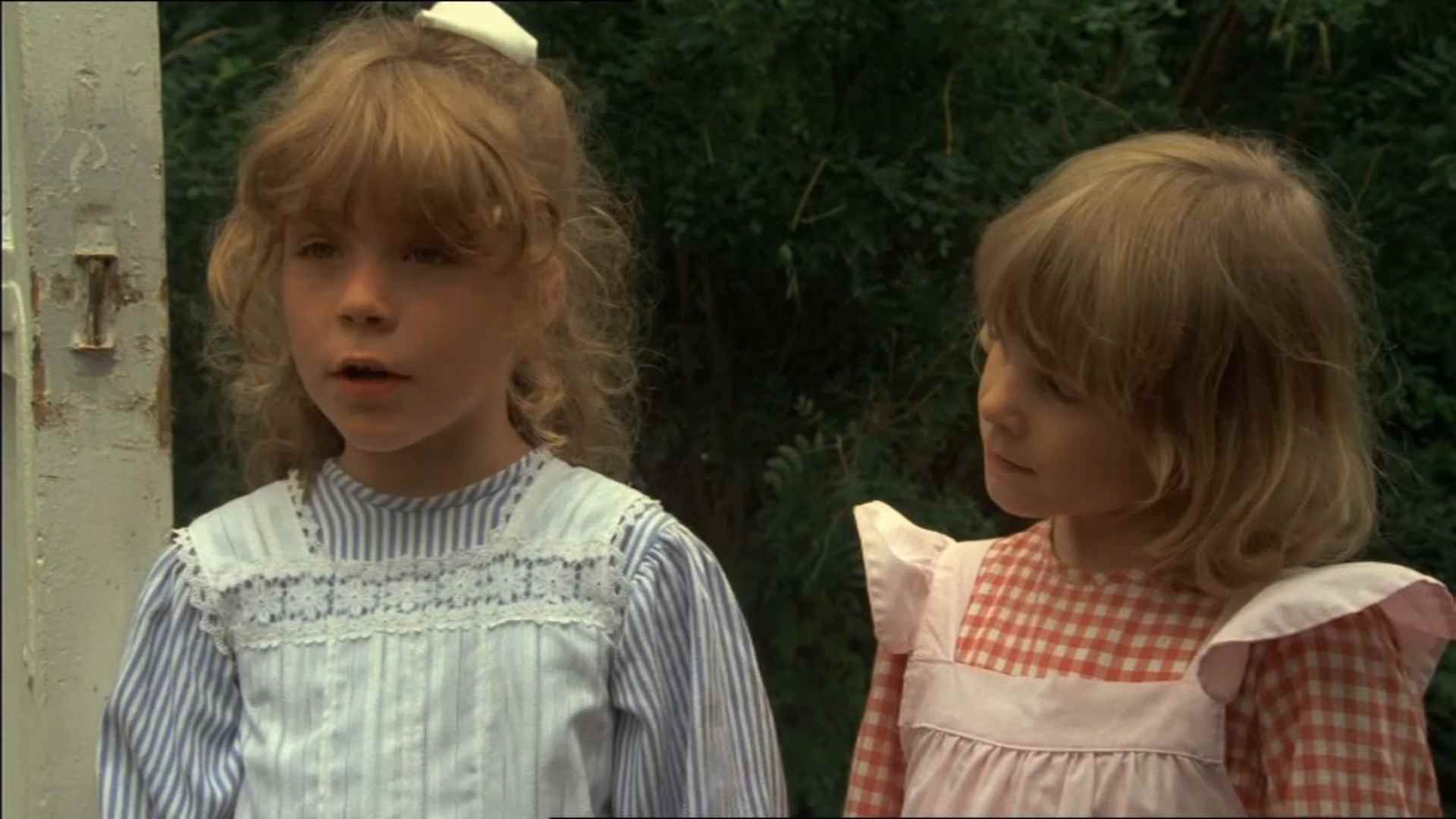 Liv Alsterlund and Jonna Liljendahl in You're Out of Your Mind, Maggie (1979)