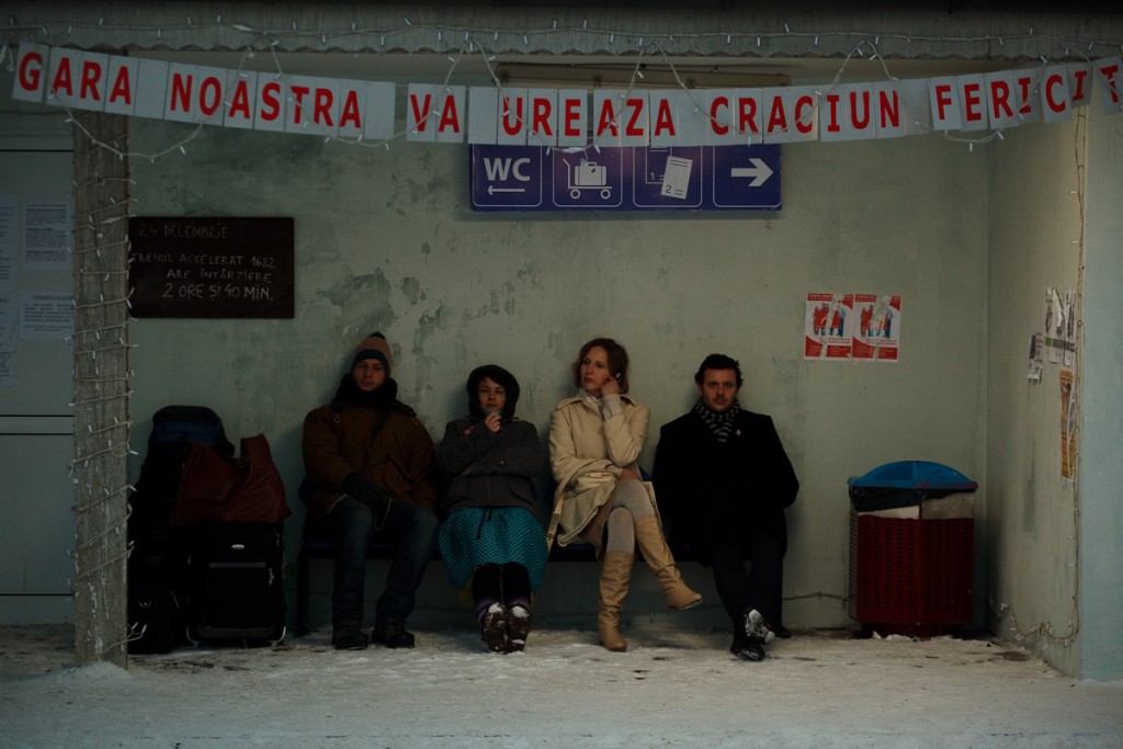 Cristian Popa, Ozana Oancea, Bogdan Dumitrache, and Madalina Ghitescu in Stuck on Christmas (2010)