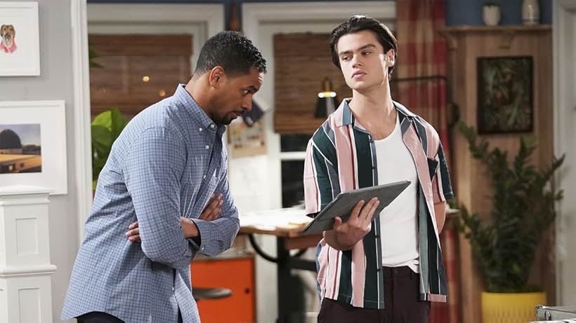 Damon Wayans Jr. and Felix Mallard in Happy Together (2018)