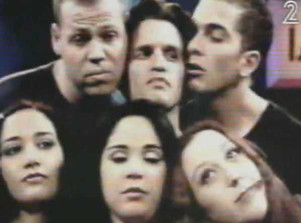 Assi Cohen, Guri Alfi, Talli Oren, Sagit Sole, Adir Miller, and Rotem Abuhab in Domino (1999)