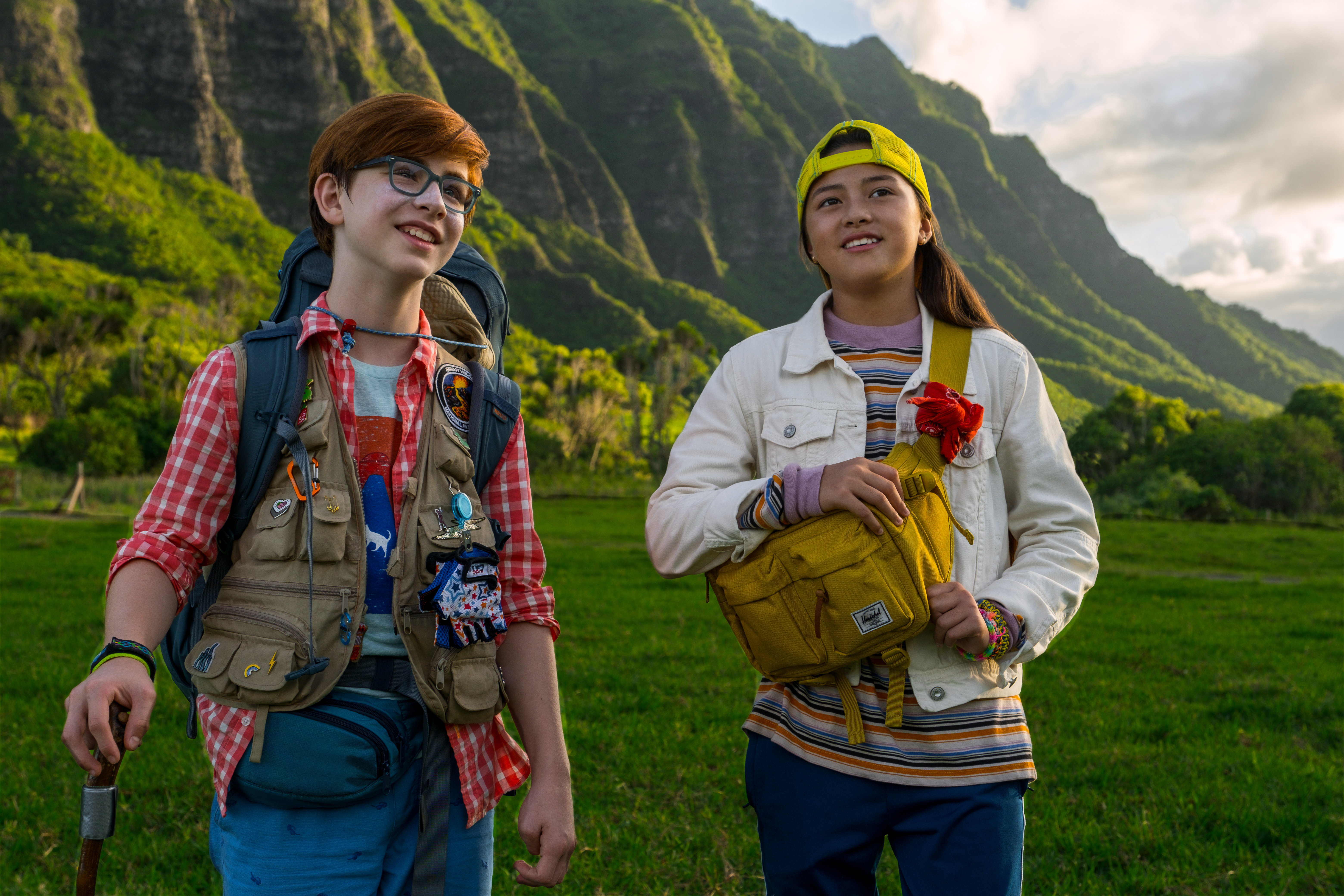 Owen Vaccaro and Kea Peahu in Finding 'Ohana (2021)