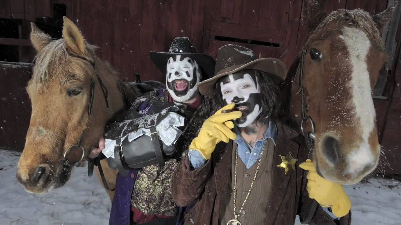 Shaggy 2 Dope and Violent J in Big Money Rustlas (2010)