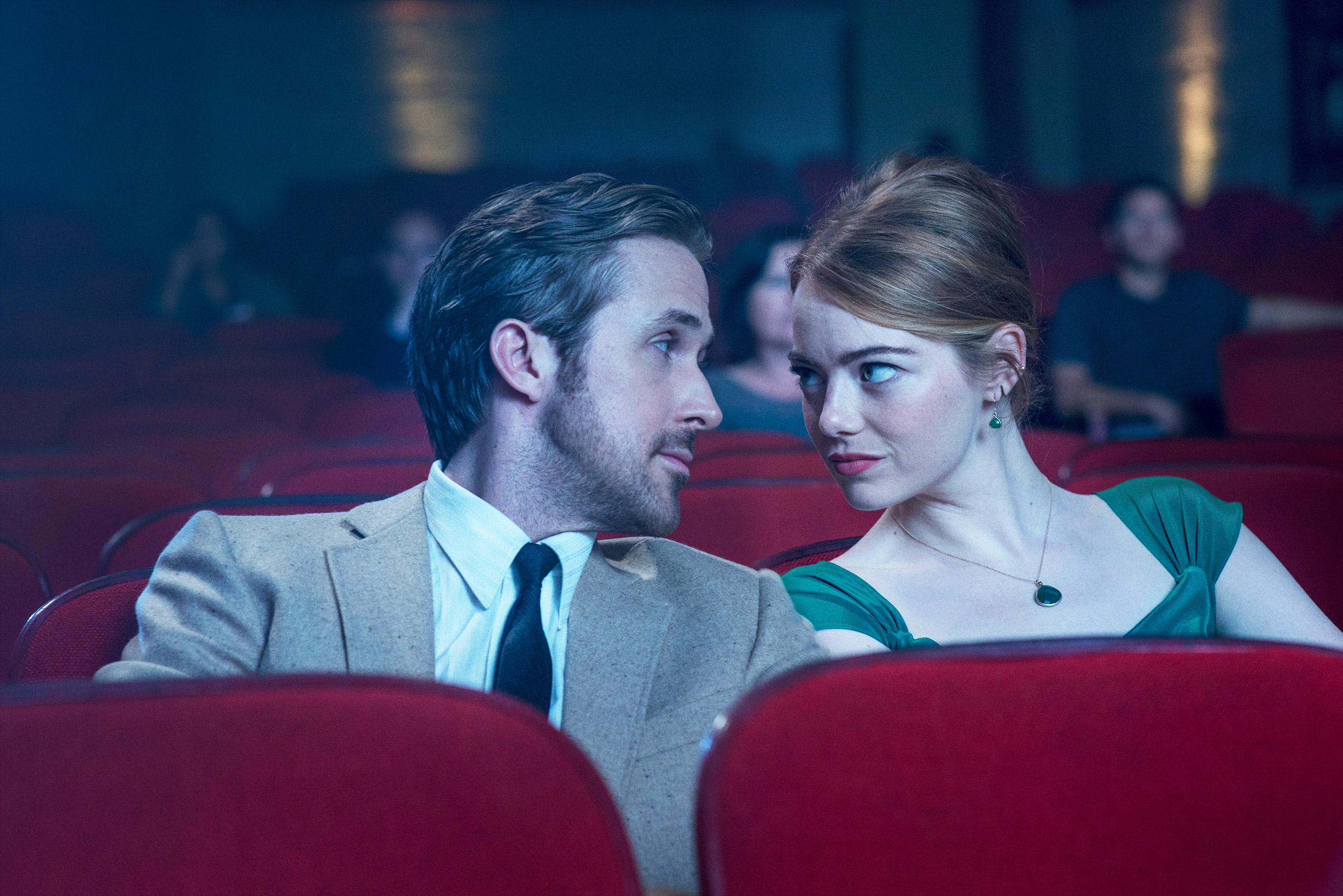 Ryan Gosling, David Kieran, Emma Stone, Nicole Mills, Ellie Meowery, Arnold Montey, and Reece Chadwick in La La Land (2016)