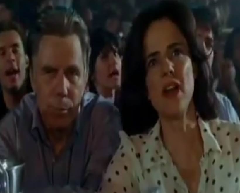 Reginaldo Faria and Marieta Severo in Cazuza: Time Doesn't Stop (2004)