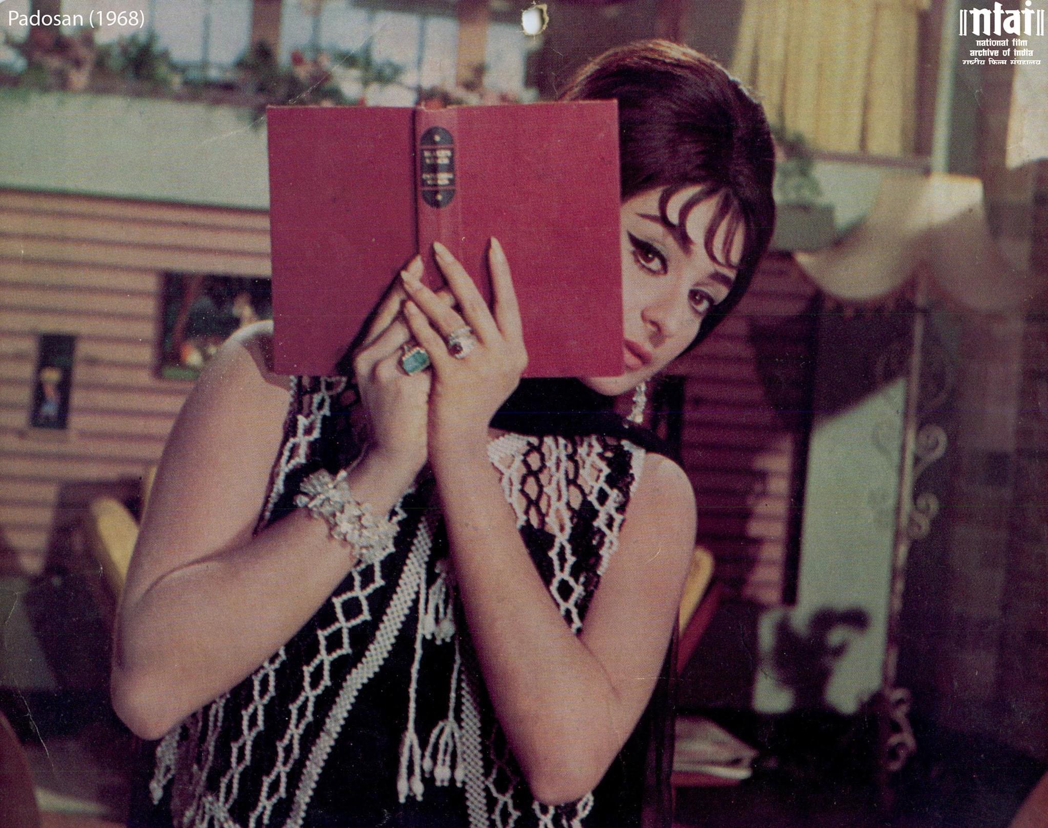 Saira Banu in Padosan (1968)