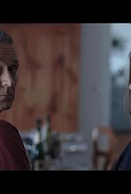 Laurène P. Derya and Emmanuel Ménard in Un coup pour rien (2019)