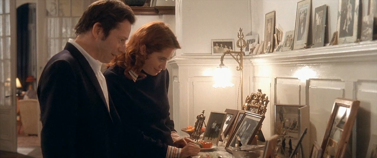 Mathieu Amalric and Emmanuelle Devos in A Christmas Tale (2008)