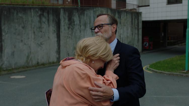 Karel Roden and Regina Rázlová in Tancuj, Matyldo (2023)