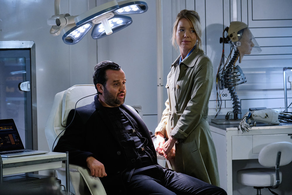 Daniel Mays and Anna Maxwell Martin in Episode #2.6 (2021)