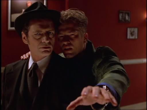 Til Schweiger and Fabrizio Bentivoglio in Magicians (2000)