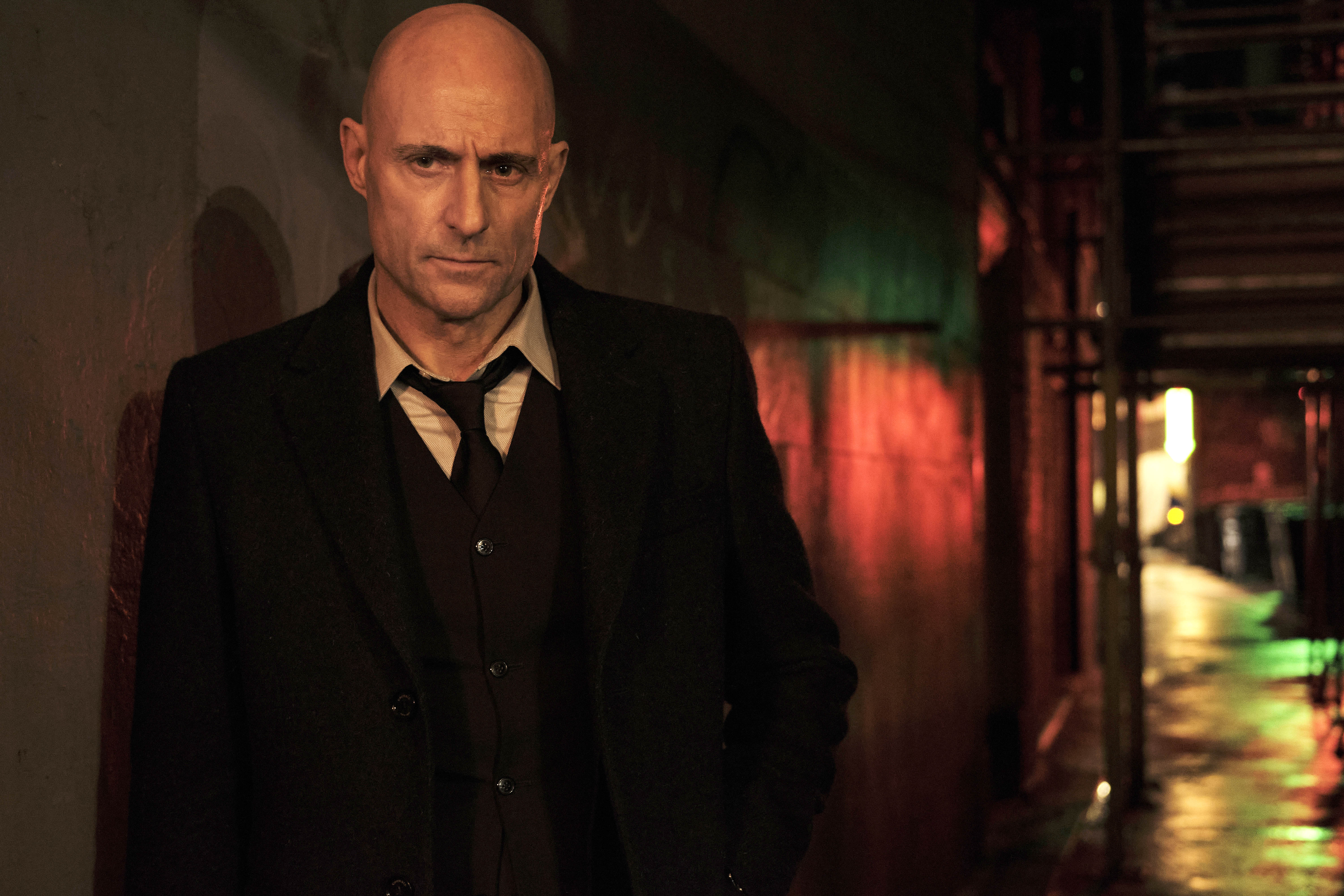 Mark Strong in Temple (2019)