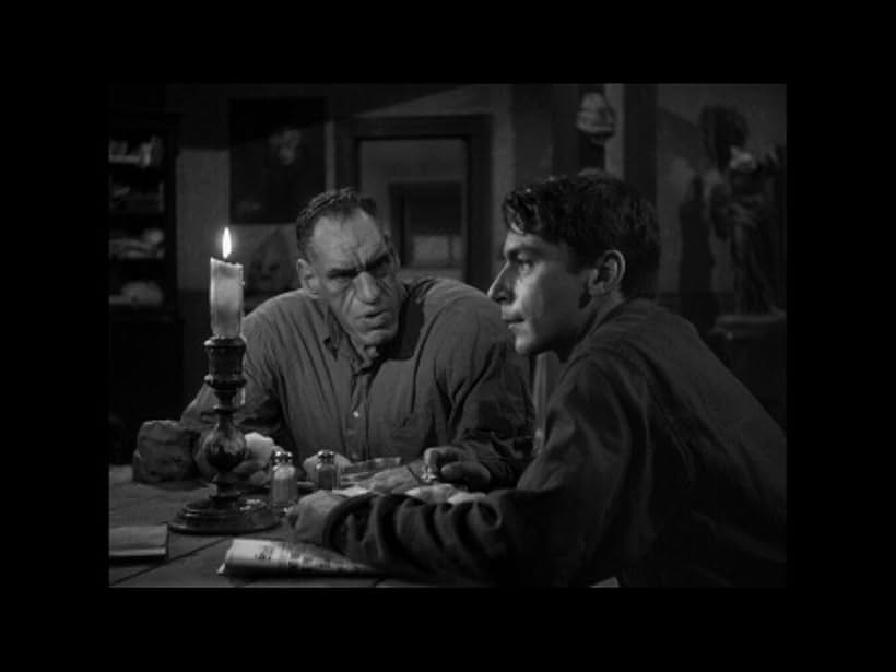 Rondo Hatton and Martin Kosleck in House of Horrors (1946)